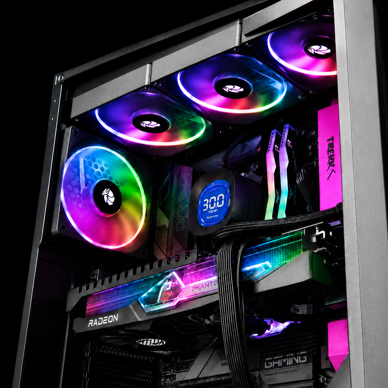 THE TREKK R2 V2 - Ryzen 7 9700X / 2TB NVME / 32GB DDR5 / Radeon RX 9060XT 16GB